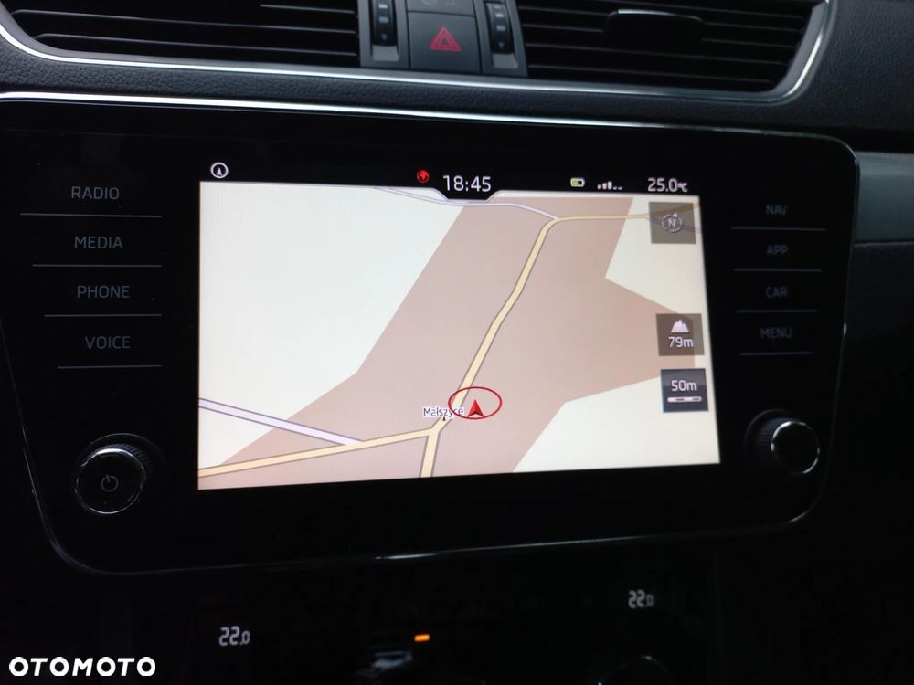 Skoda Superb 2.0 TDI Ambition DSG - 9