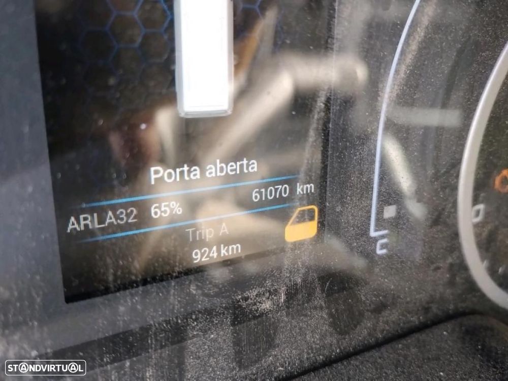 Iveco Daily 2.3 12m3 c/IVA - 6