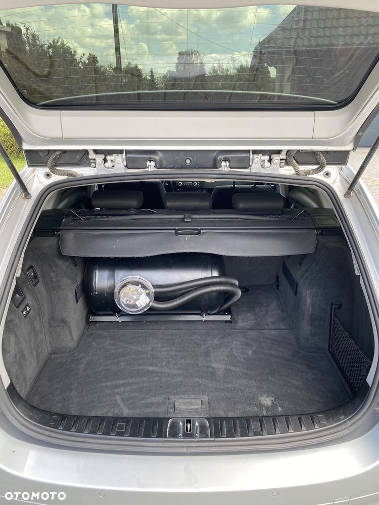 BMW Seria 3 318i - 12