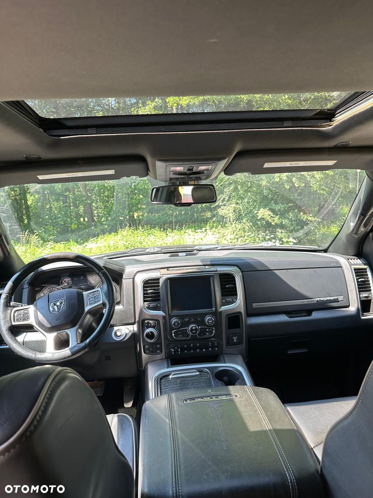 Dodge RAM 5.7 4x4 - 10