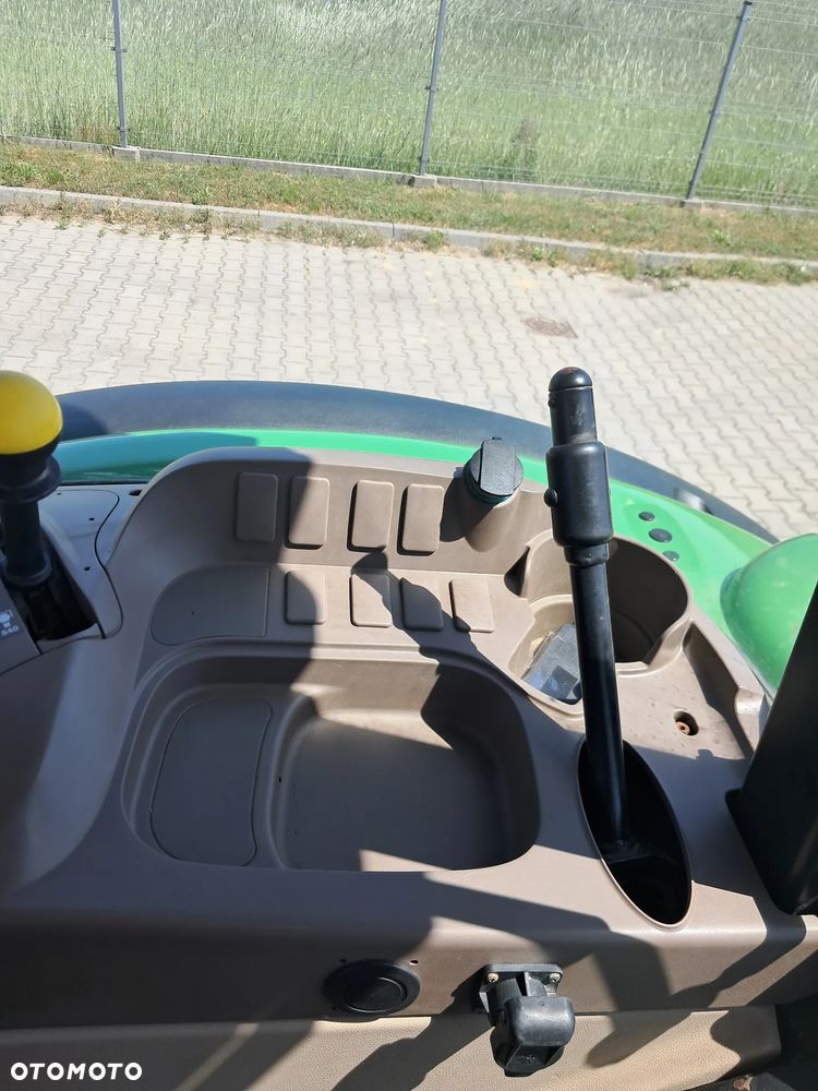 John Deere 5100M - 19