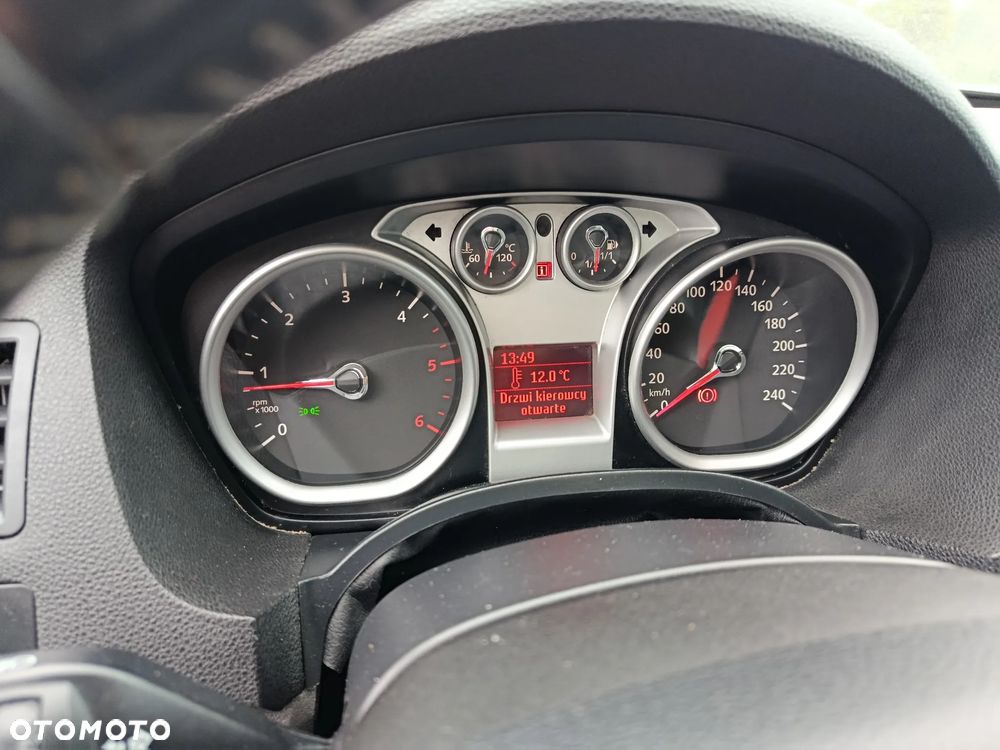 Ford Kuga 2.0 TDCi Titanium FWD - 11