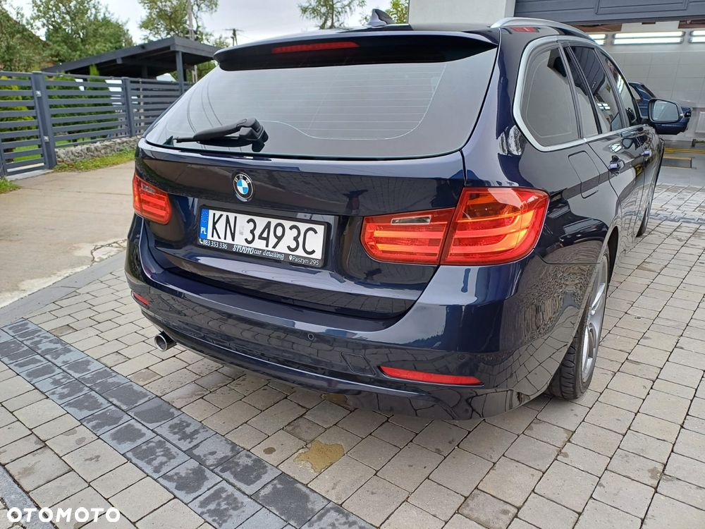 BMW Seria 3 318d - 5