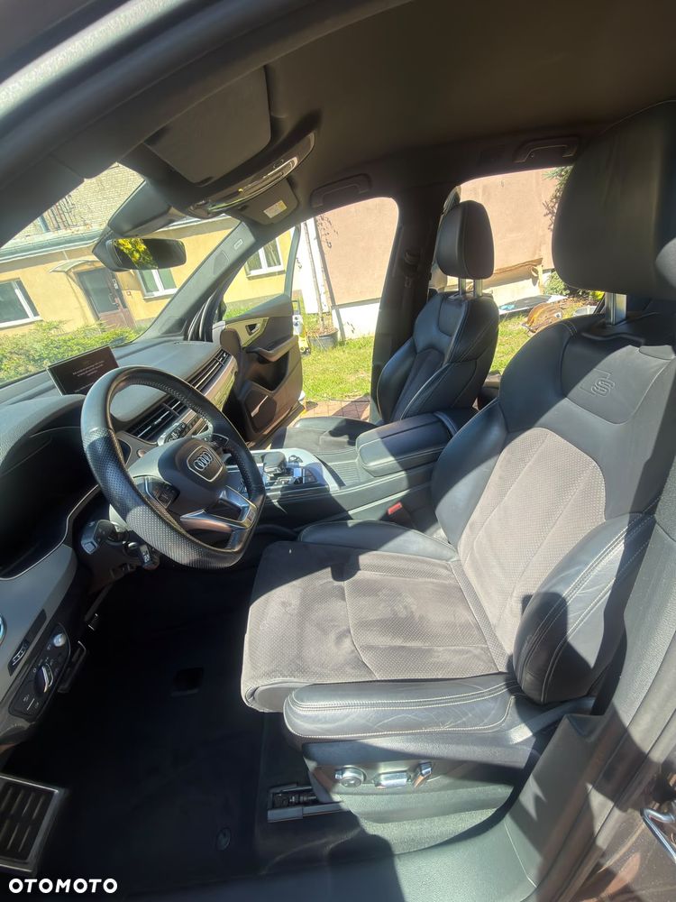 Audi Q7 - 11