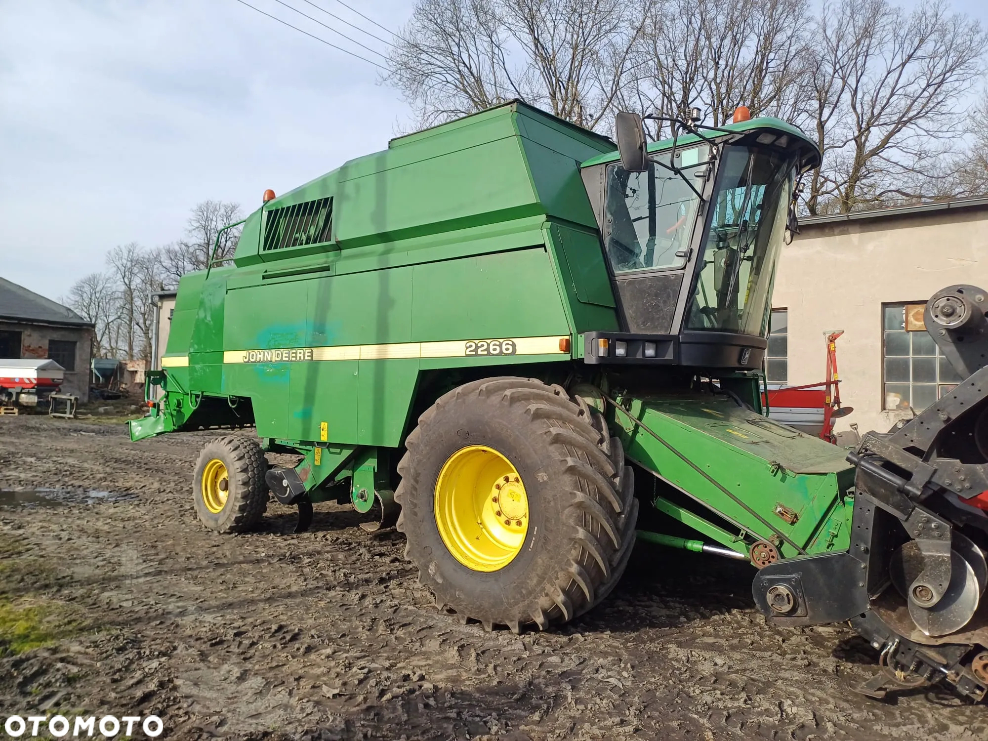 John Deere 2266 - 9