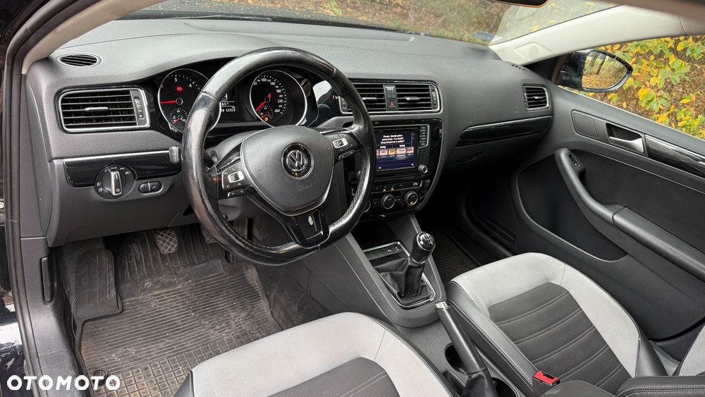Volkswagen Jetta 2.0 TDI BlueMotion Technologie - 9