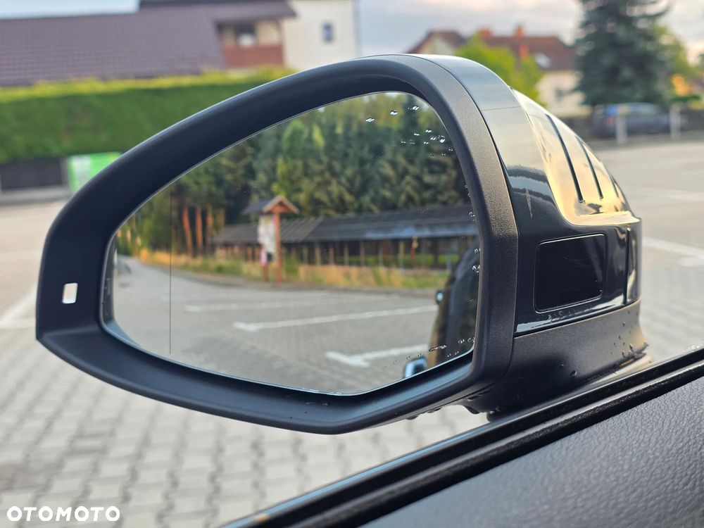 Audi A4 Avant 40 TFSI S tronic design - 35
