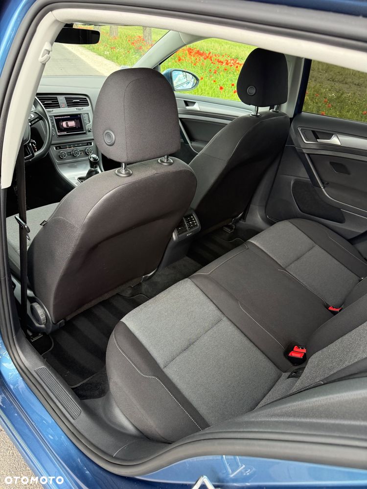 Volkswagen Golf 1.6 TDI BlueMotion Technology Comfortline - 14
