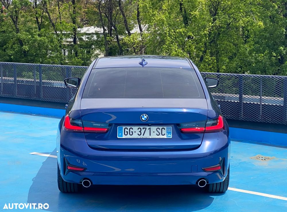 BMW Seria 3 318d Aut. Advantage - 28