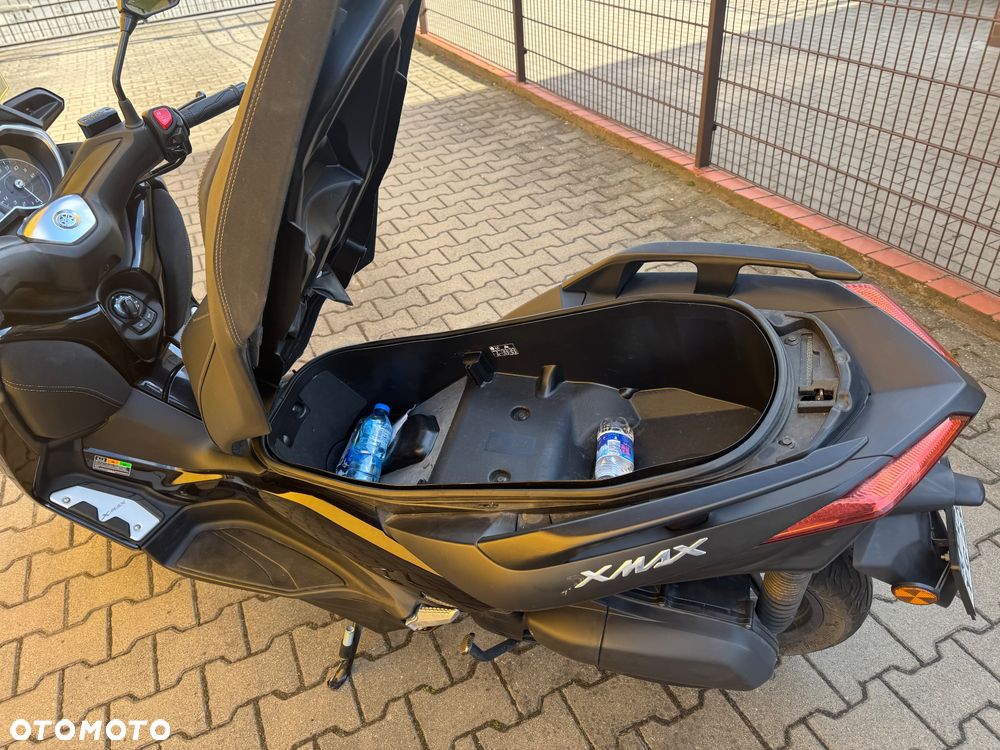 Yamaha X-max - 10