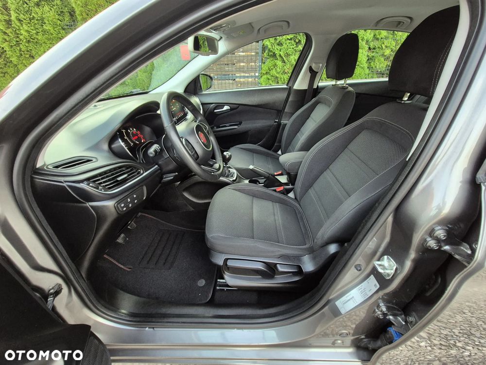 Fiat Tipo 1.4 T-Jet Business Line - 21