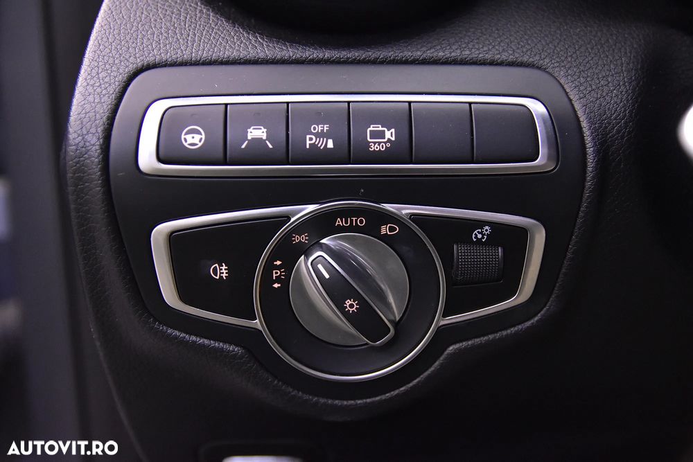 Mercedes-Benz GLC Coupe 300 4MATIC - 15