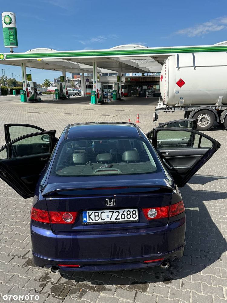 Honda Accord 2.0 Sport - 14
