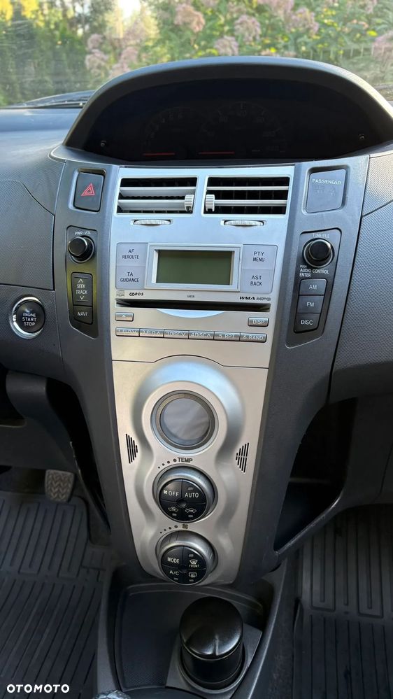 Toyota Yaris 1.8 VVT-i TSport - 14