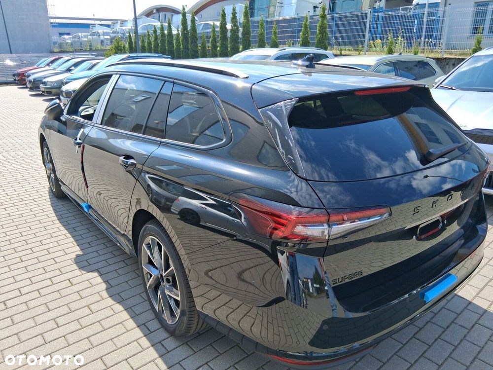 Skoda Superb 1.5 TSI Plug-in Hybrid Sportline DSG - 4