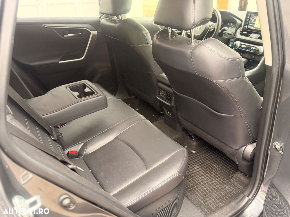 Toyota RAV4 2.5 VVT-iE 4x4 Luxury - 15