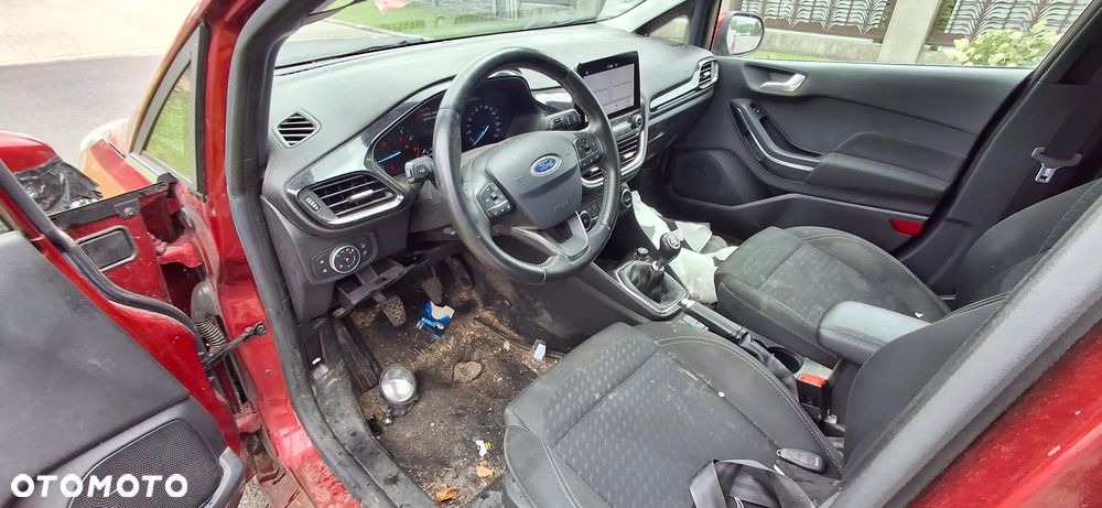 Ford Fiesta - 10