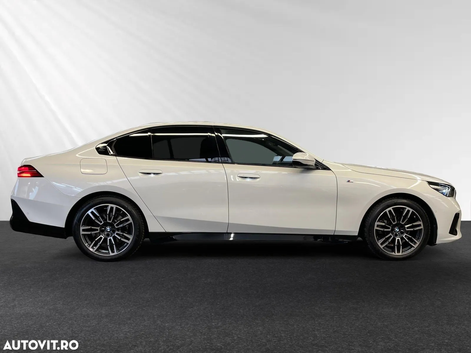 BMW Seria 5 520d xDrive AT MHEV - 4