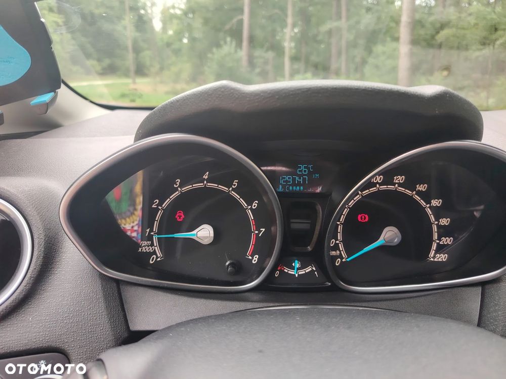Ford Fiesta - 12