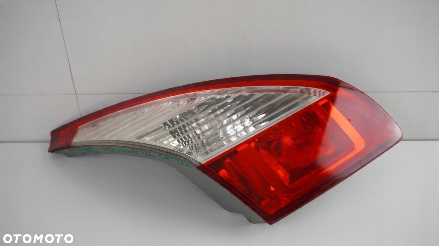 LAMPA LEWY TYŁ RENAULT MEGANE III 08-12R - 1