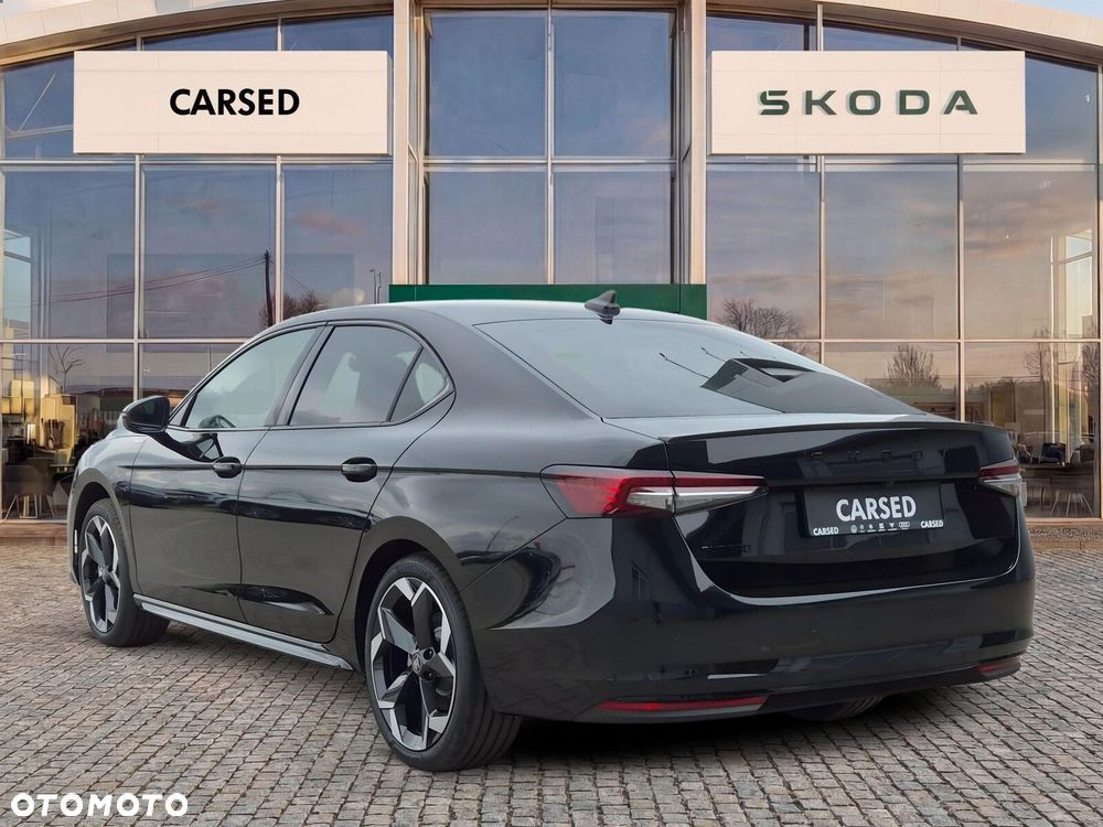 Skoda Superb 2.0 TSI Sportline DSG - 5