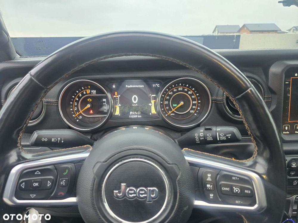 Jeep Wrangler - 2