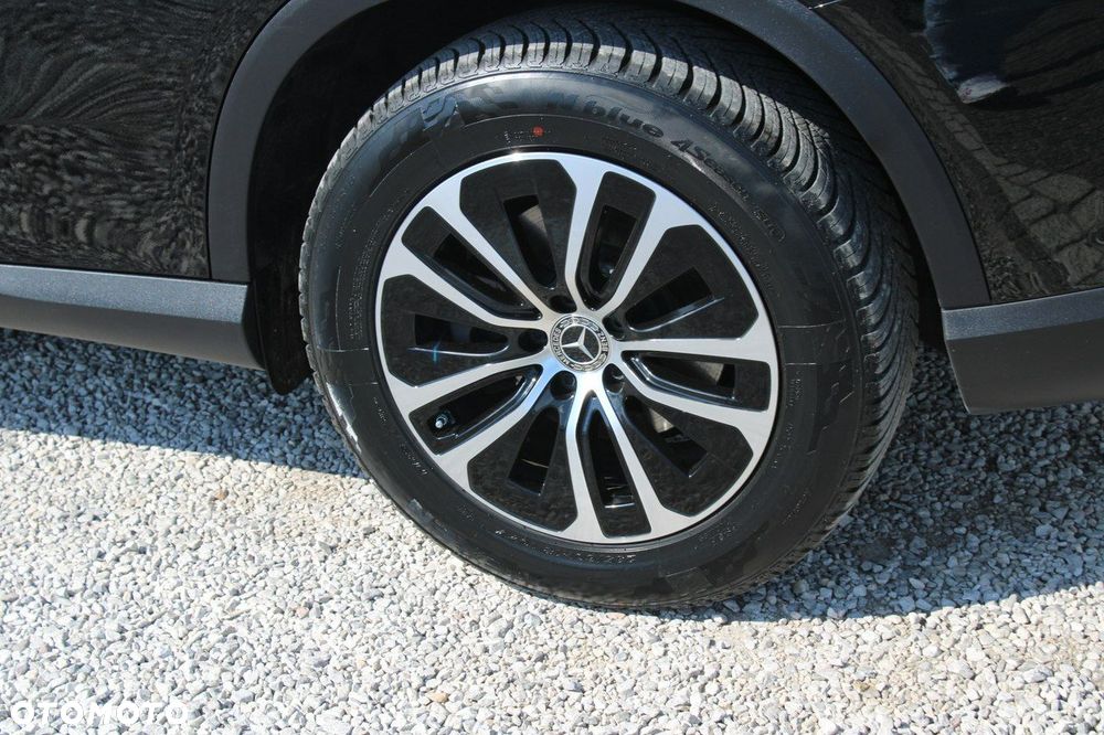 Mercedes-Benz GLC - 13