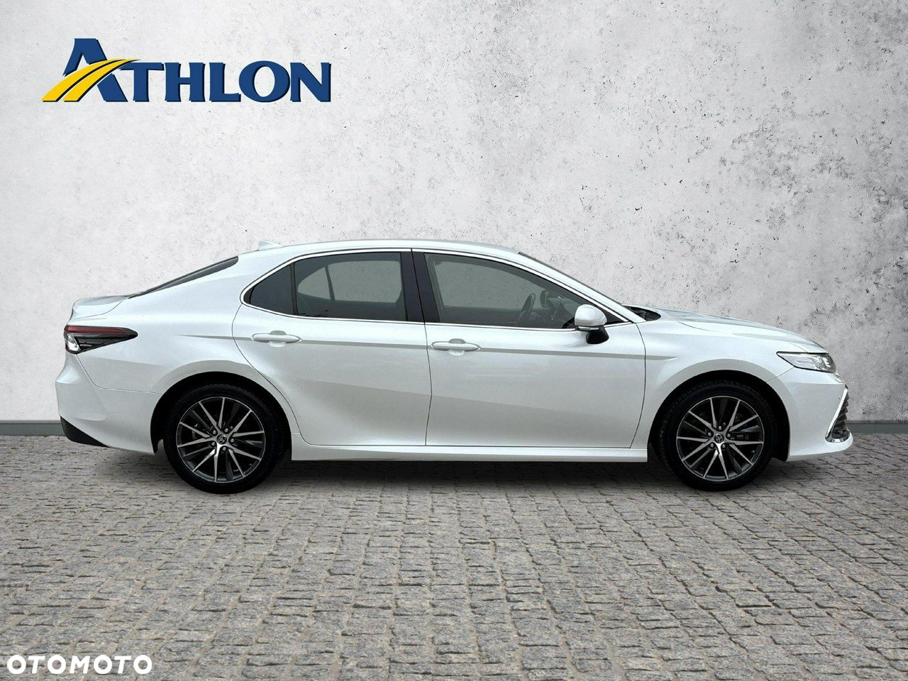 Toyota Camry - 6