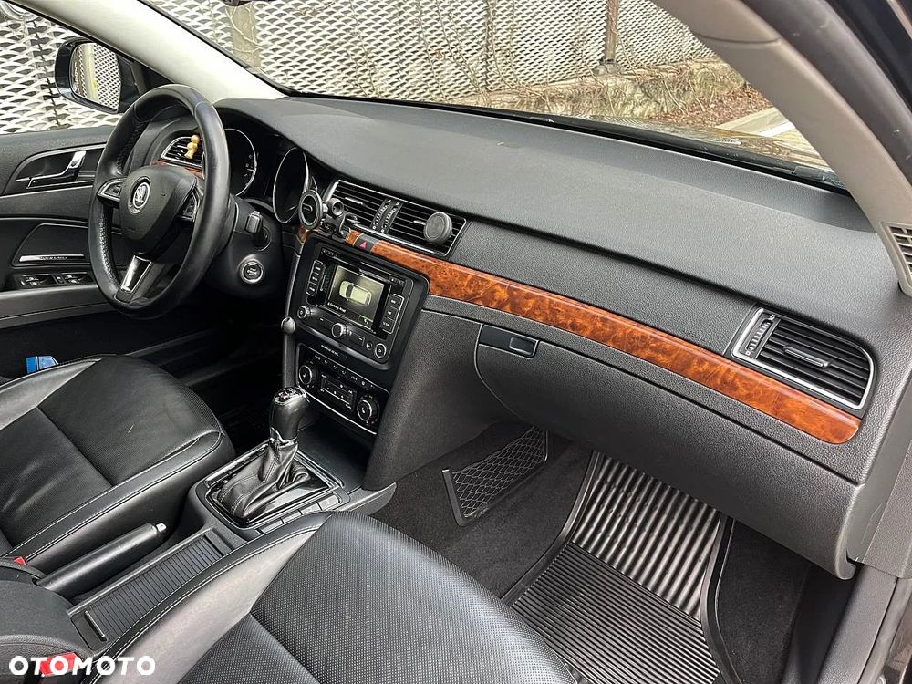 Skoda Superb 2.0 TDI 4x4 L&K DSG - 13