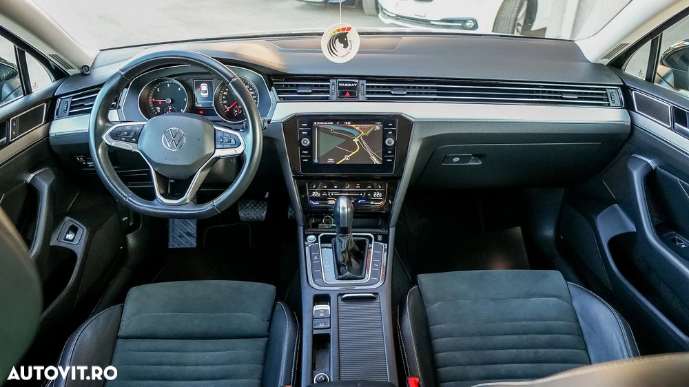 Volkswagen Passat 2.0 TDI DSG Highline - 10