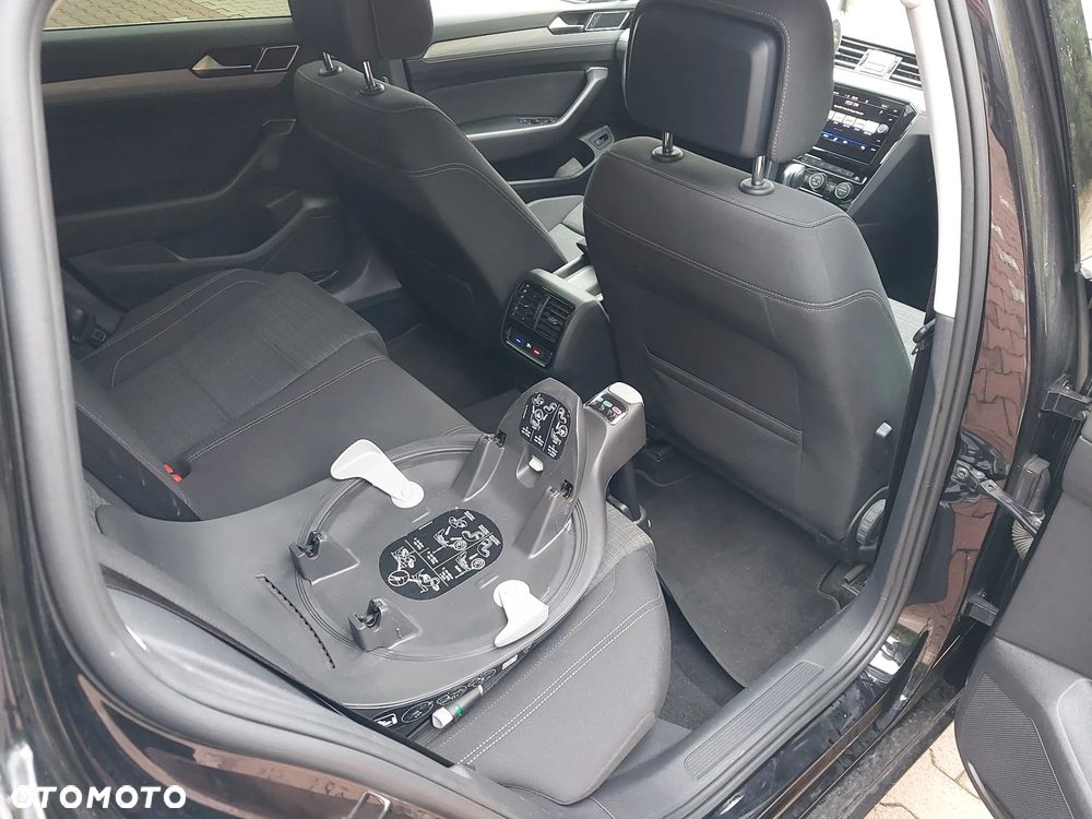 Volkswagen Passat 2.0 TDI Business DSG - 8