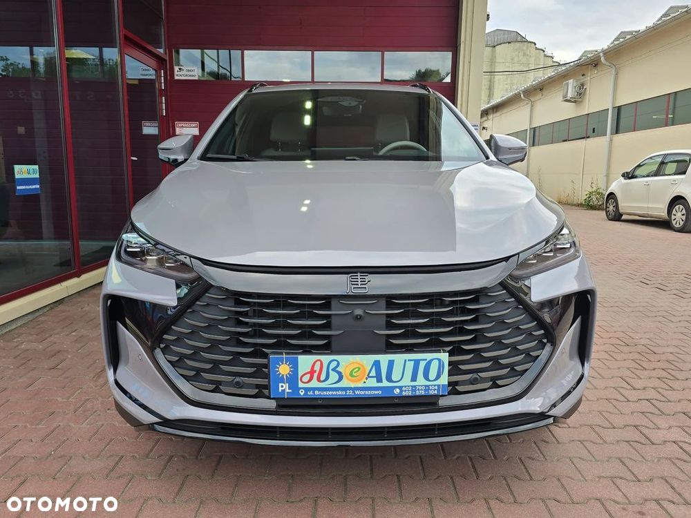 BYD Tang 2025 photo 5