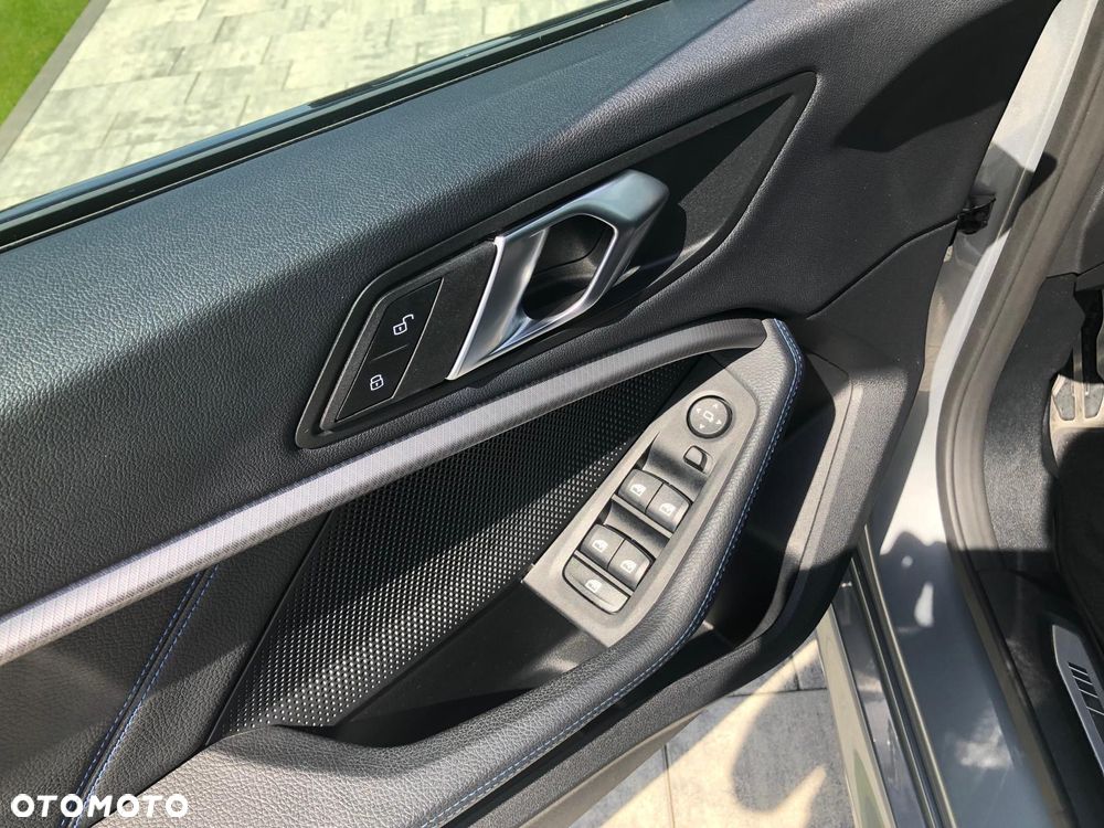 BMW Seria 2 218d M Sport - 31
