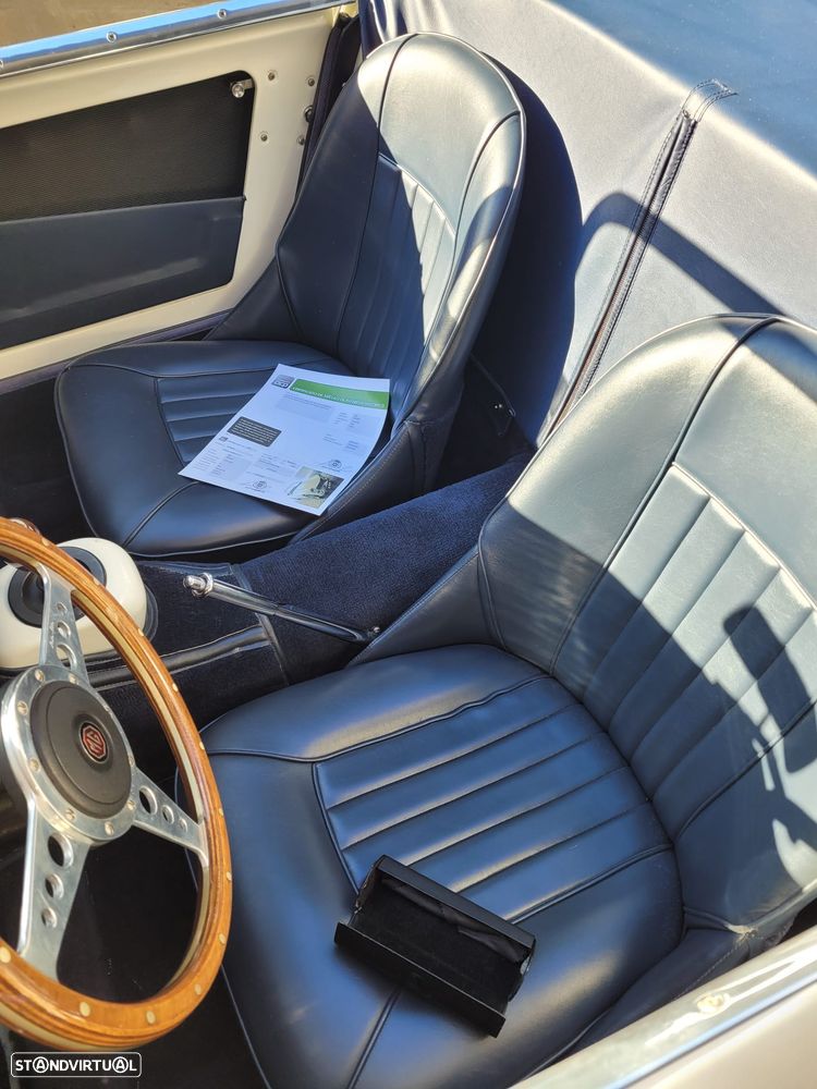 MG Midget - 2