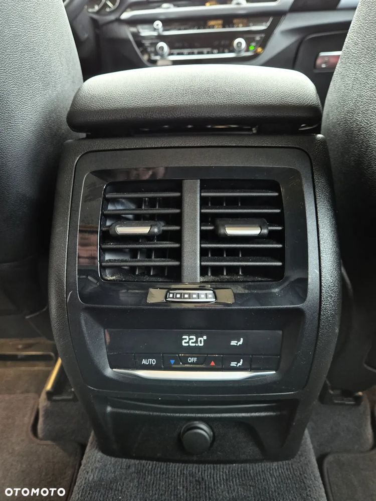 BMW X3 xDrive20d Advantage - 19