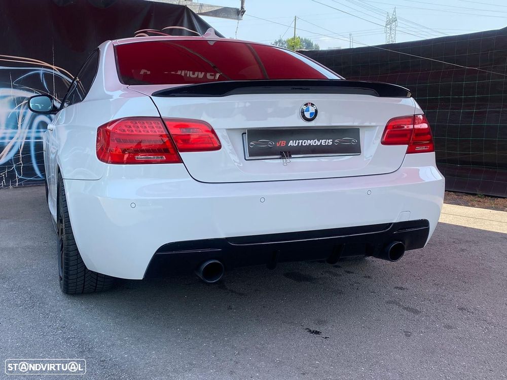 BMW 320 d Pack M - 18