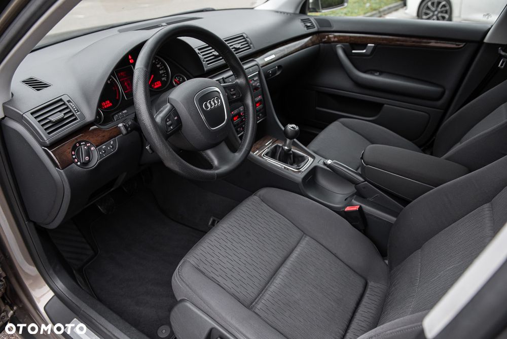 Audi A4 Avant 1.8 T quattro - 9