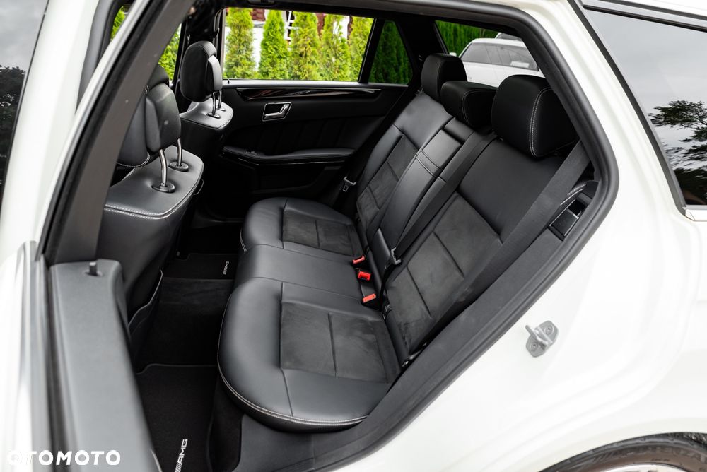 Mercedes-Benz Klasa E 350 CDI 4-Matic BlueEff - 20