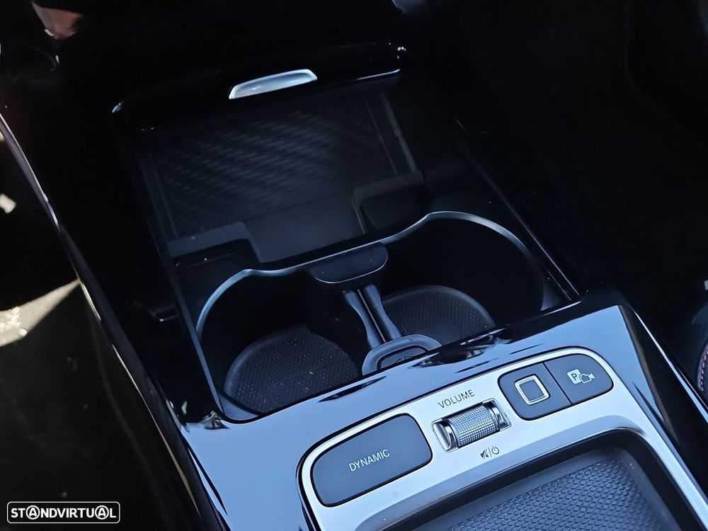 Mercedes-Benz A 250 e - 22