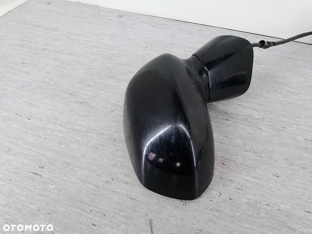 LUSTERKO PRAWE HONDA JAZZ II ( 02-08 ) - 4