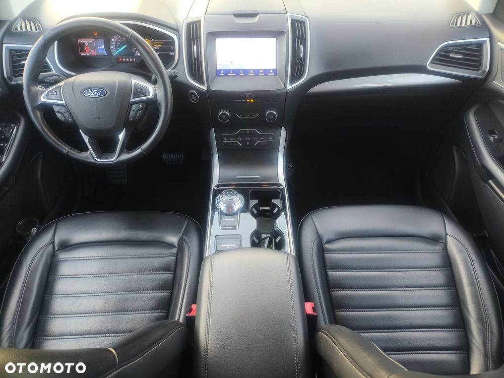 Ford Edge - 15