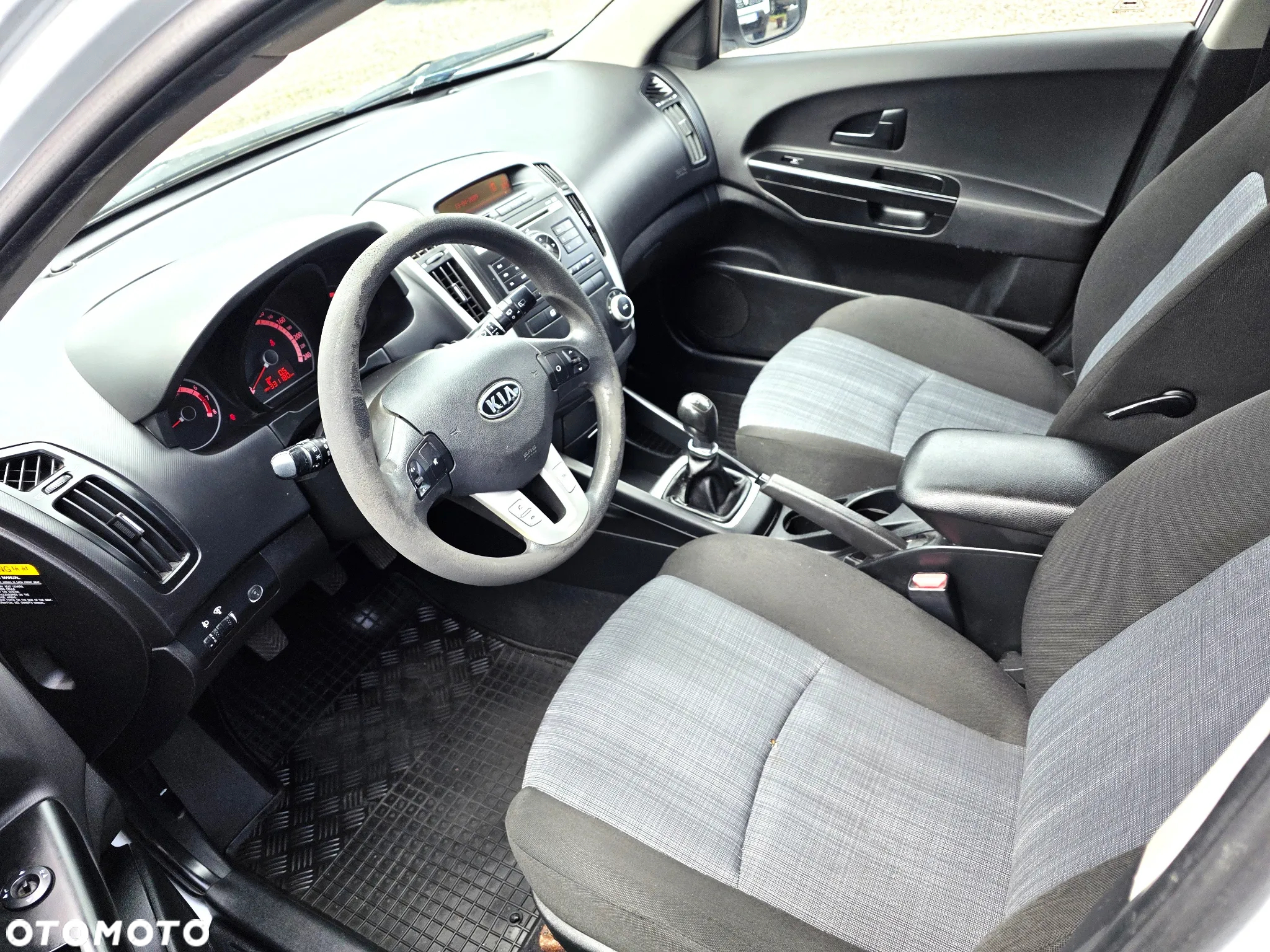Kia Ceed Cee'd 1.6 Comfort + - 13