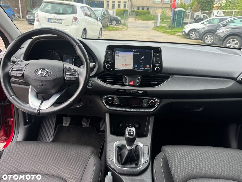 Hyundai i30 1.4 T-GDI YES - 10