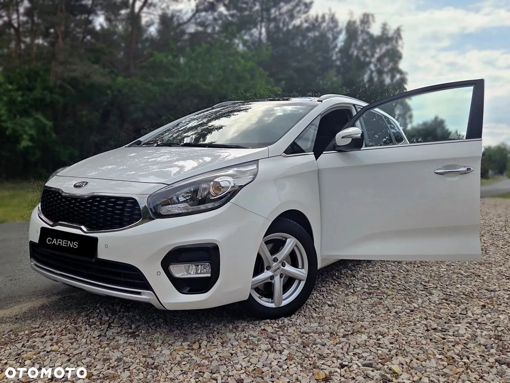 Kia Carens 1.7 CRDi M 7os - 4