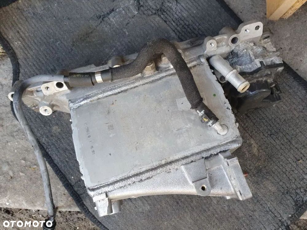 AUDI A5 8W A4 B9 A6 C7 2.0 TDI kolektor ssący - 3