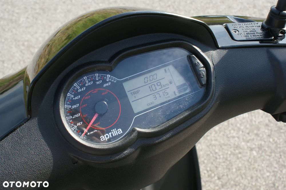 Aprilia SR - 11