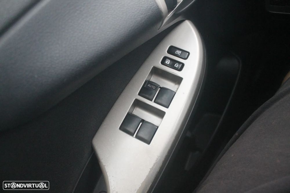 Toyota Corolla 1.4 D-4D - 19