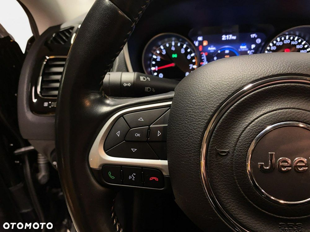Jeep Compass - 22