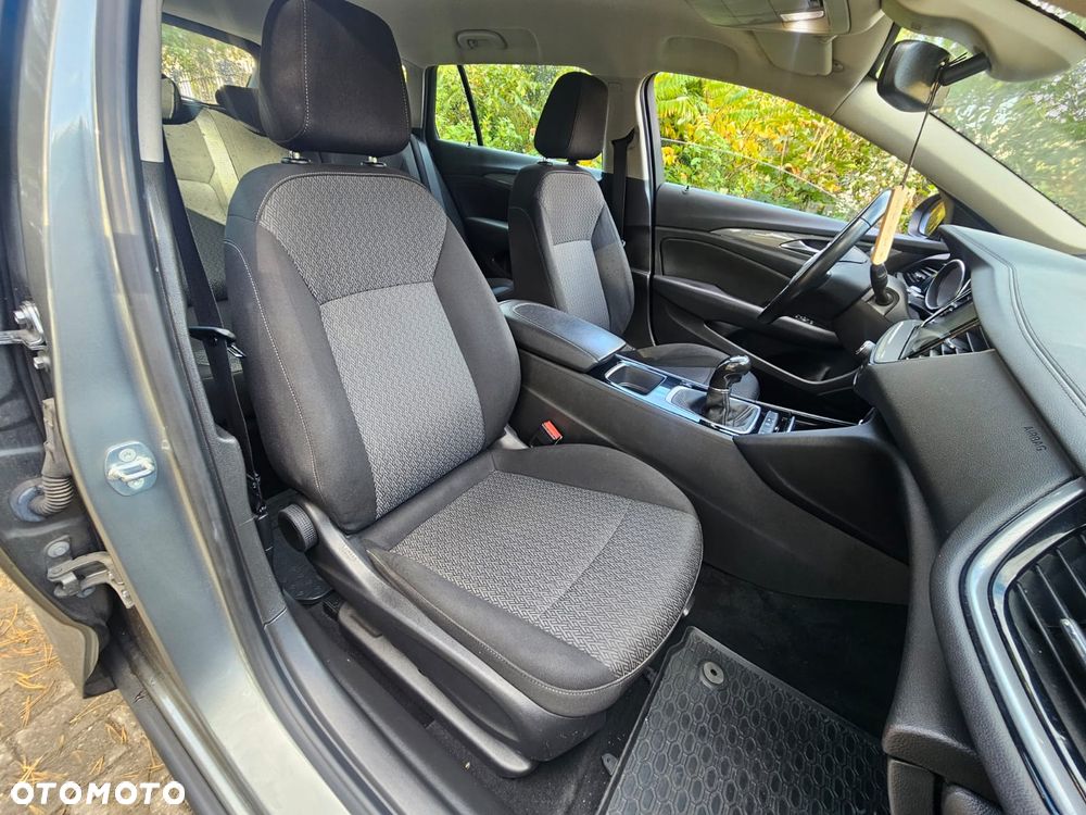 Opel Insignia - 9