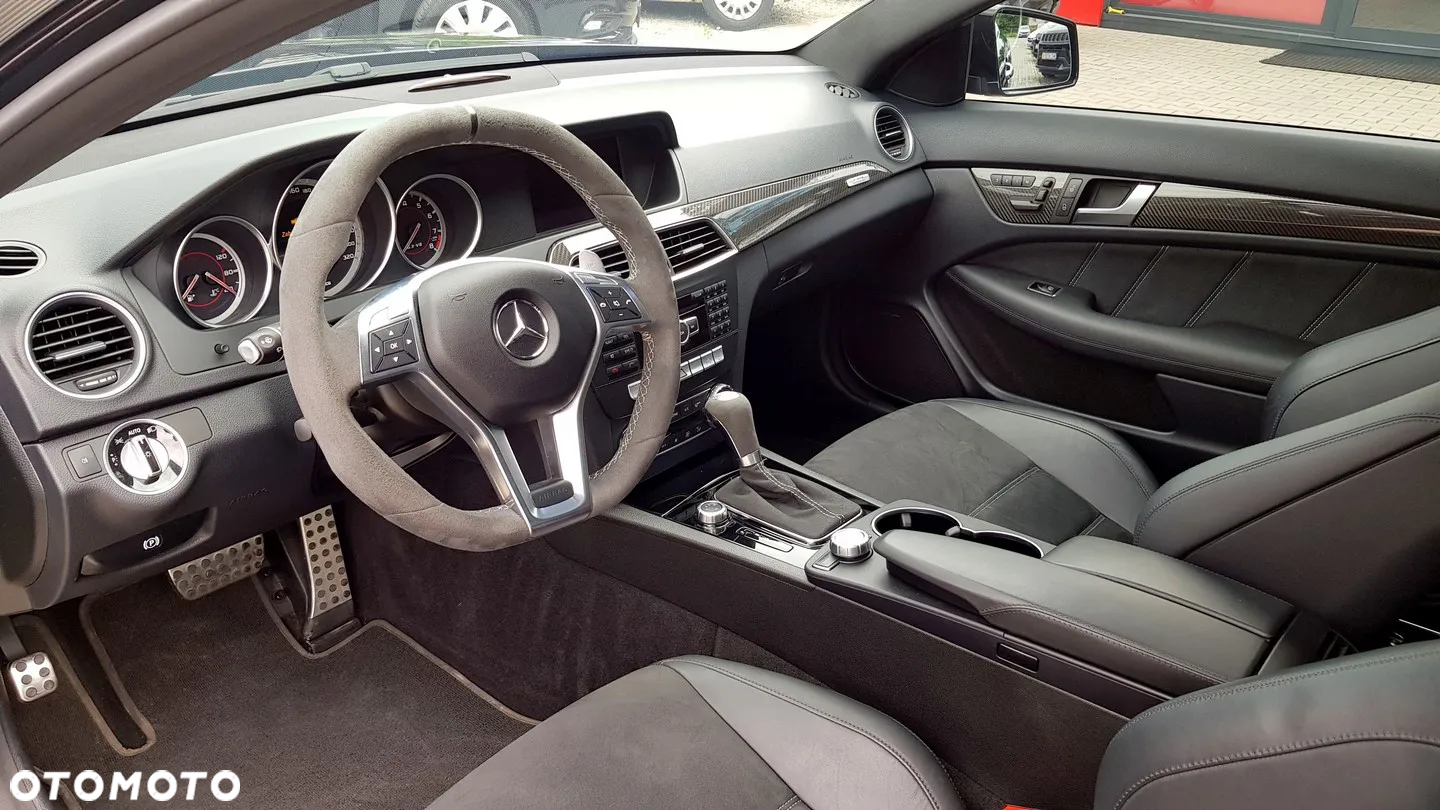 Mercedes-Benz Klasa C 63 AMG Coupe AMG SPEEDSHIFT MCT Edition 507 - 11